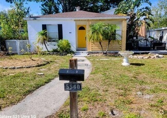 Building Photo - 5560 Kelly Dr N