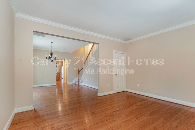 Foto del edificio - 515 N Henry St