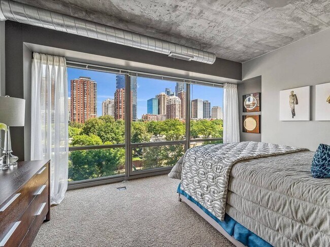 Foto del edificio - 910 S Clark St