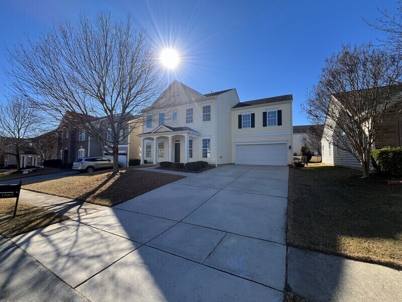 Photo - 11907 Carolina Blossom Lane