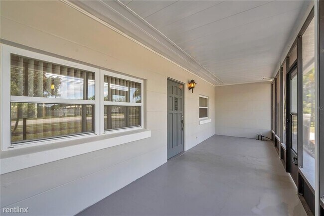 Building Photo - 2 br, 2 bath House - 11000 54TH AVENUE N
