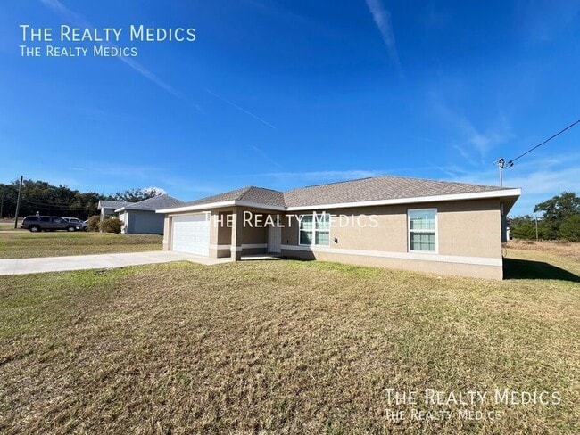 Building Photo - 53 Maple Dr