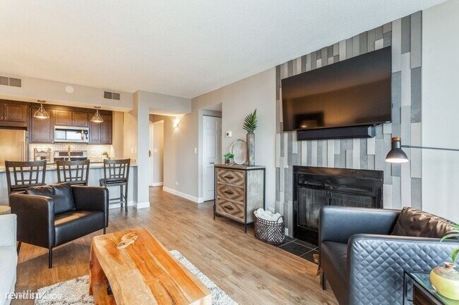 Building Photo - 1 br, 1 bath Condo - 509 Aurora Ave Unit 413