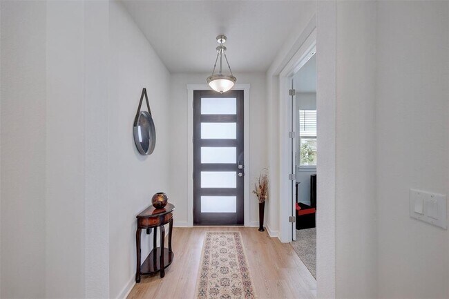 Foto del edificio - 2041 Centerline Ln