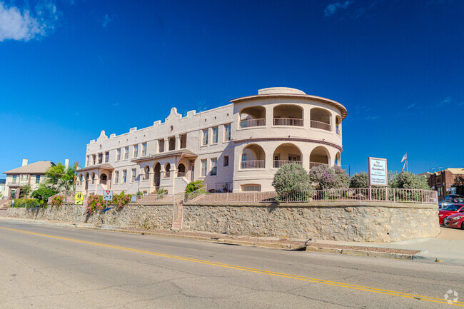 Building Photo - The Wallace Apartments