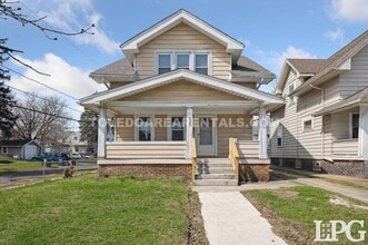 Building Photo - 630 Colima Dr