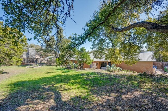 Building Photo - 6936 Chinook Dr