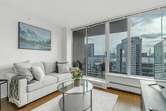 Building Photo - 689 Abbott St