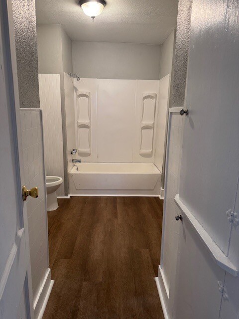 Foto del edificio - 2001 N Grand Ave