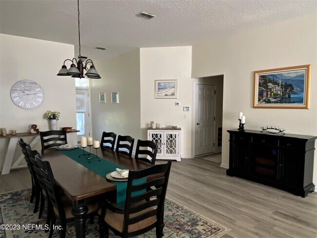 Foto del edificio - 1695 Covington Ln