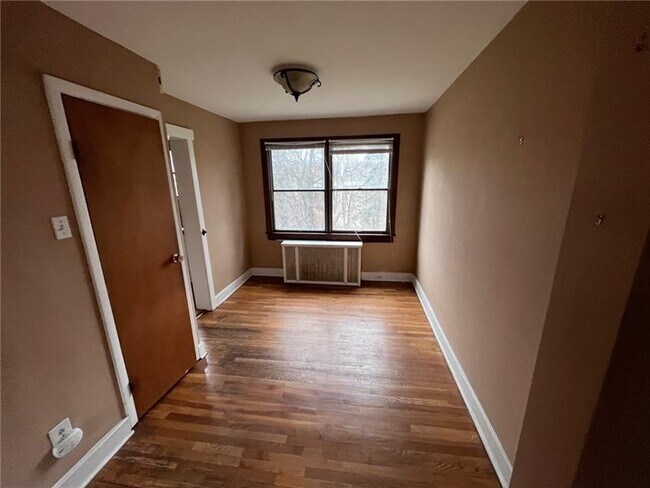 Foto del edificio - 4014 Beechwood Blvd