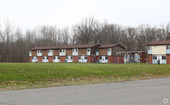 Building Photo - Gilberts Grove