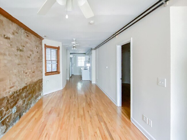 Foto del edificio - 1214 W Wrightwood Ave