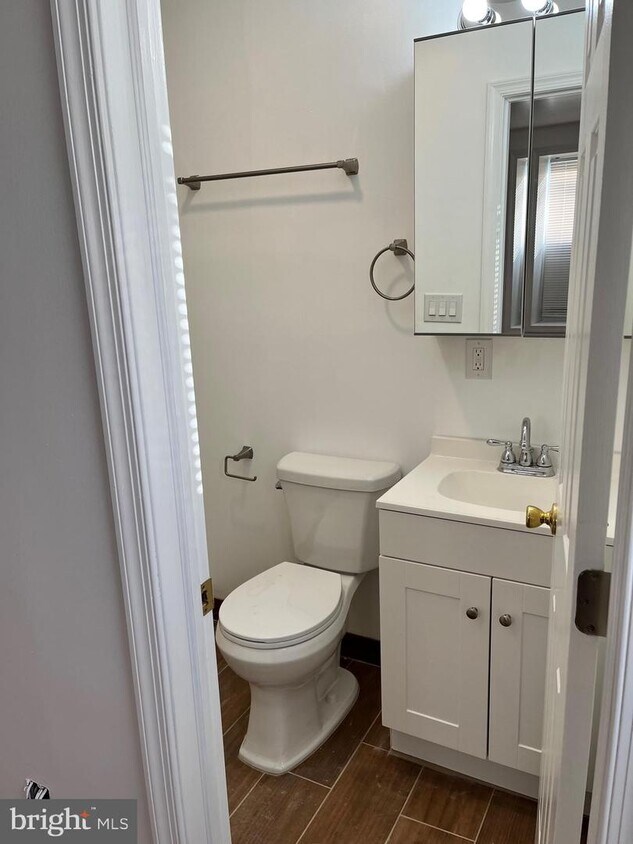 901 Diamond St Unit 2B, Philadelphia, PA 19122 Apartment for Rent in