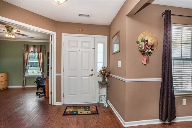 Foto del edificio - 9053 N River Chase Ln