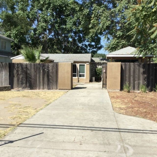 Foto del edificio - 1513 Carver Rd