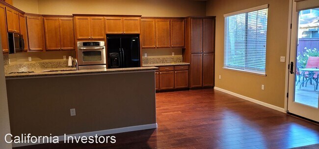 Foto del edificio - 3 br, 2 bath House - 1660 Flora Way