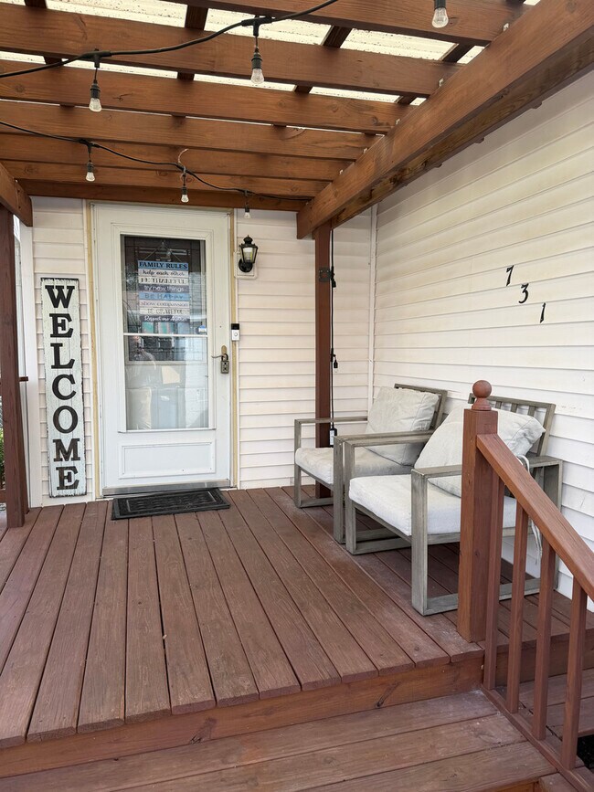 Foto del edificio - 731 2nd Ave