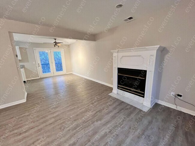 Building Photo - 130 Brently Woods Dr