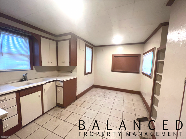 Building Photo - 3 br, 1.5 bath House - 712 SW 16th St