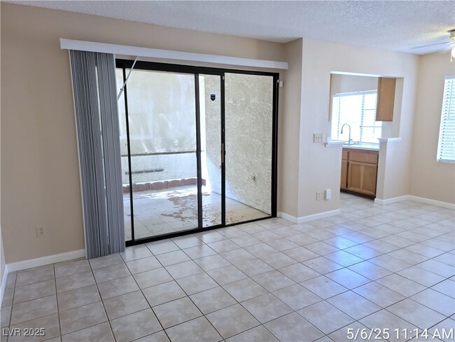 Building Photo - 4730 Nara Vista Way