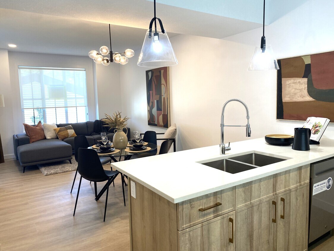Photo principale - 8309-8387 87 St NW