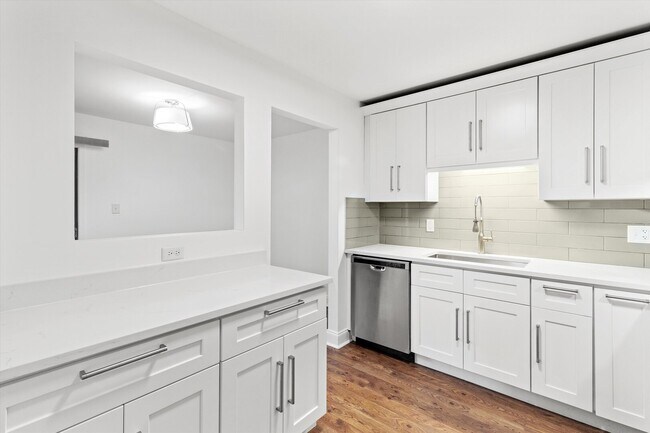 Foto del edificio - 850 Sheldon Ct