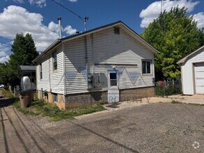 Building Photo - 658 1/2 N 9th St