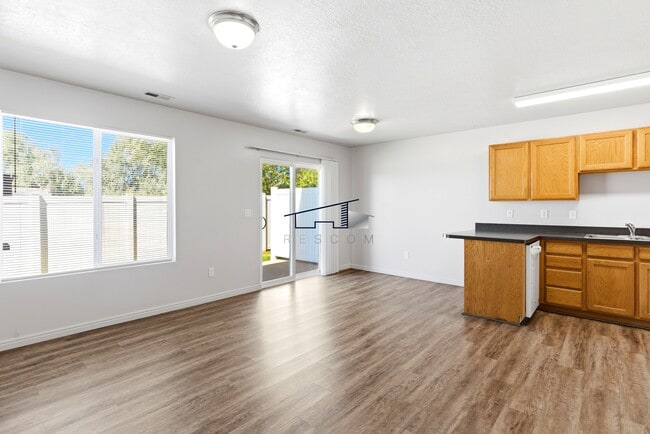 Building Photo - 2846 W 3965 S