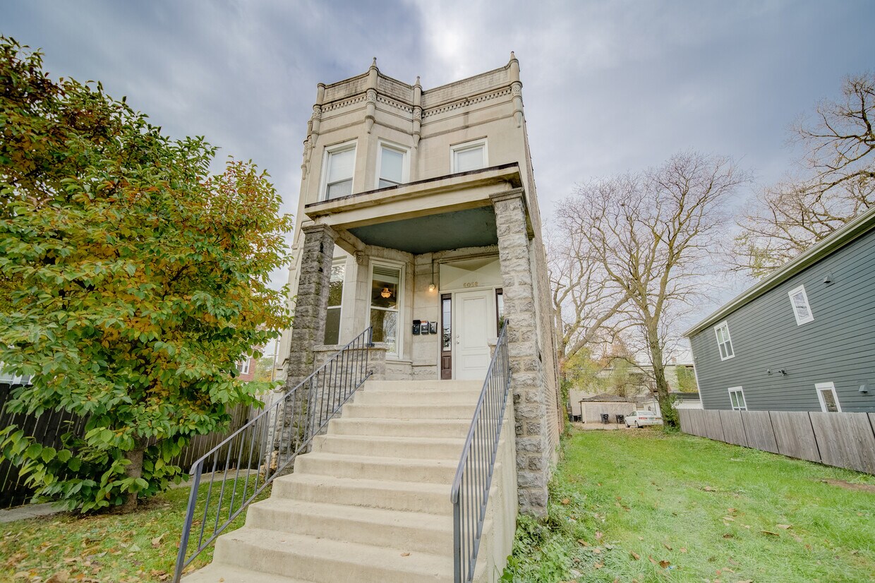 Foto principal - 6058 S Green St