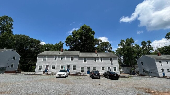 Building Photo - Dolphin Apartments