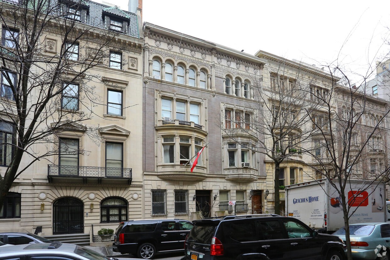Foto principal - 11 E 76th St