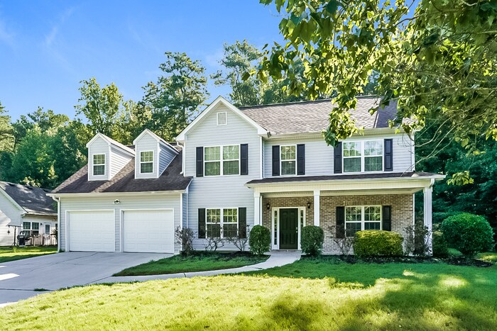 Foto principal - Spacious Two-Story Home in Douglasville, GA