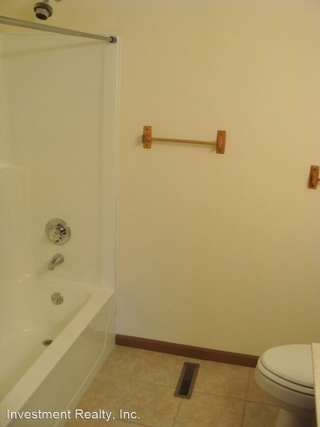 Building Photo - 4 br, 3 bath House - 807 Wakefield