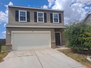 Building Photo - 225 Rainey Dr