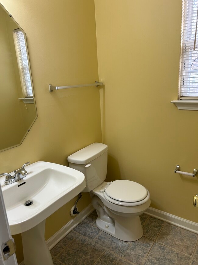 Foto del edificio - 505 Long Creek Pky