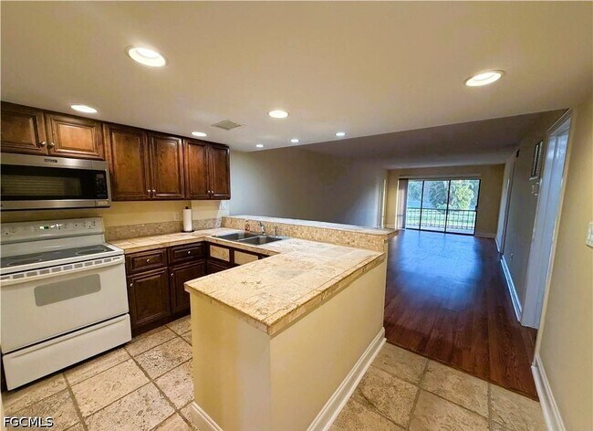 Foto del edificio - 3920 Orange Grove Blvd