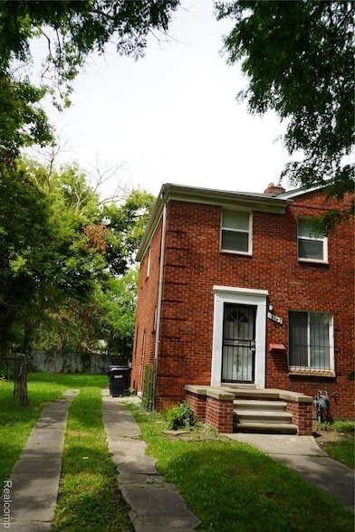 Building Photo - 16145 Baylis St