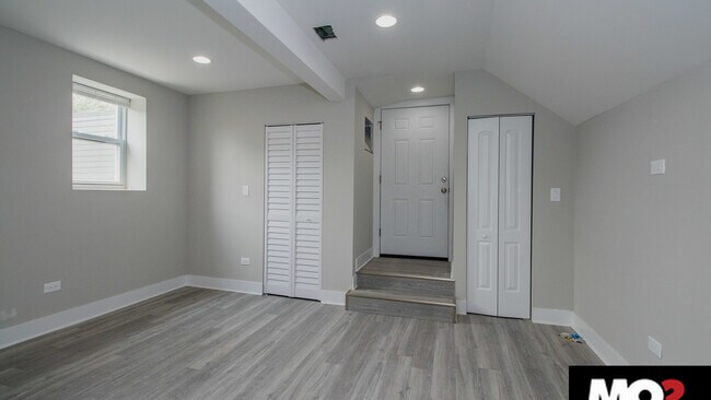 Building Photo - 1425 N Campbell Ave