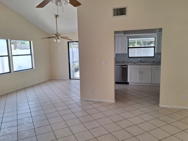 Foto del edificio - 2BR 2BA DUPLEX IN PELICAN COVE WEST