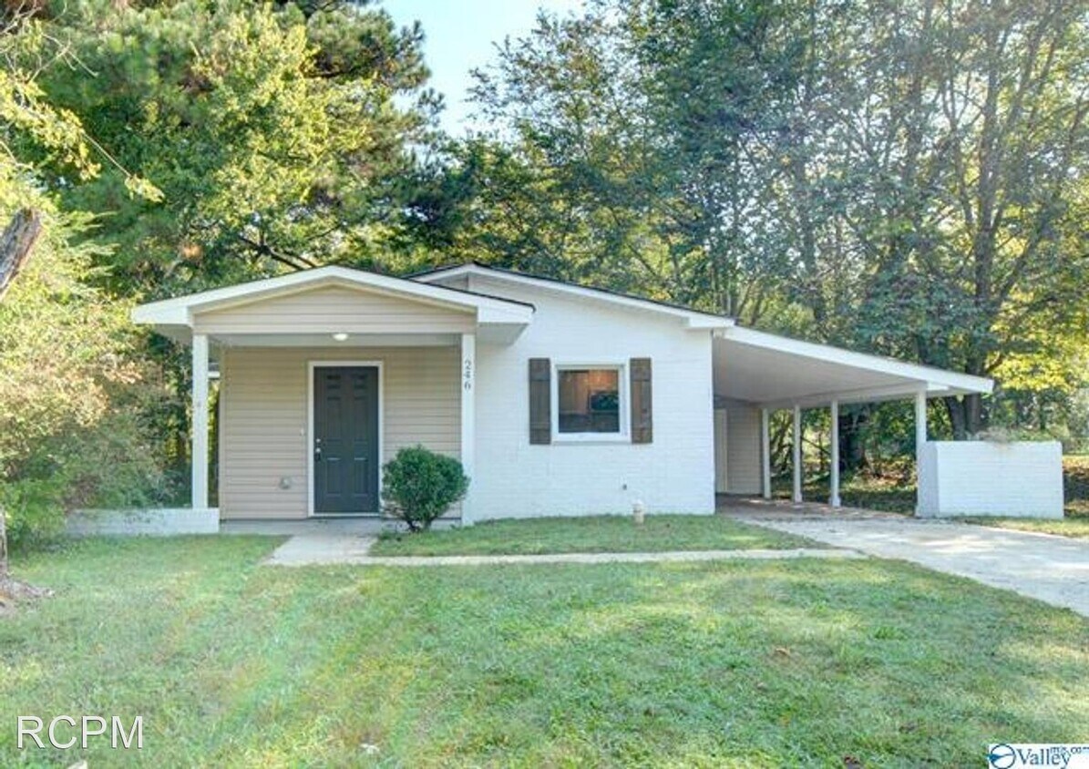 3 br, 1.5 bath House 246 Victory Lane House for Rent in Huntsville