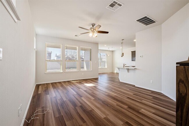 Building Photo - 3651 Sandy Brook Dr