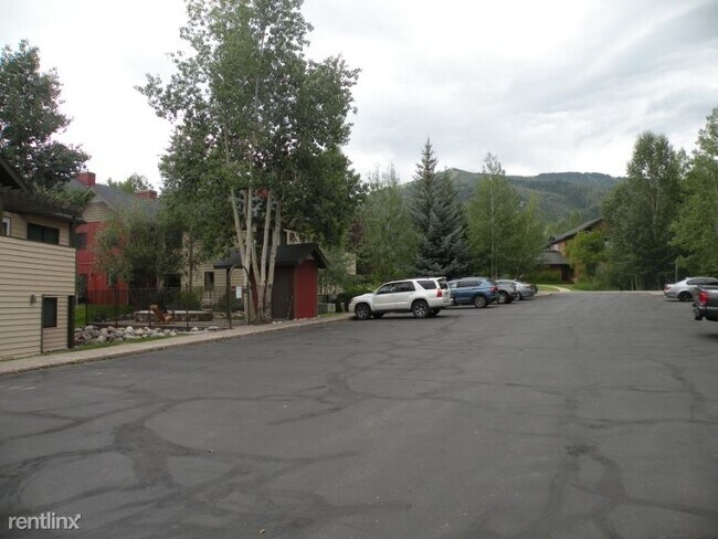 Foto del edificio - 3 br, 2.5 bath Townhome - 3466 Sunburst Court