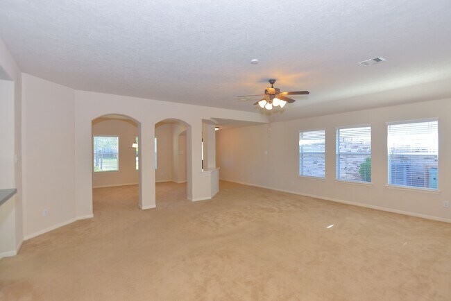 Building Photo - 13607 Manor Crest Ln