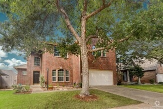 Building Photo - 2026 Thicket Trail Dr