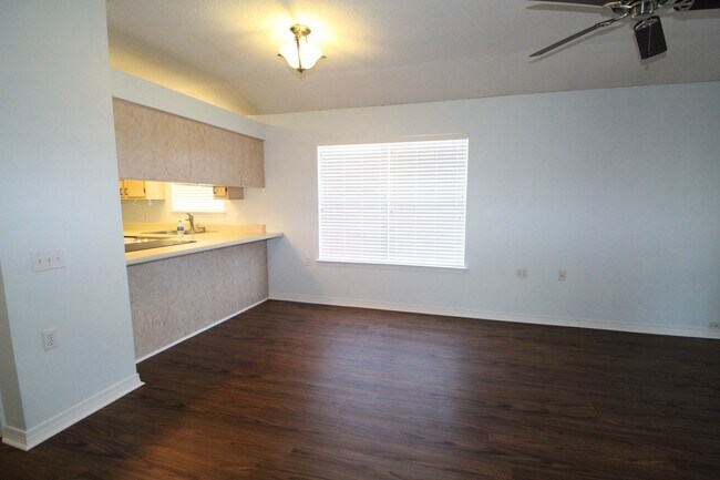 Building Photo - ~ Pet Friendly Contemporary Cantonment Pat...