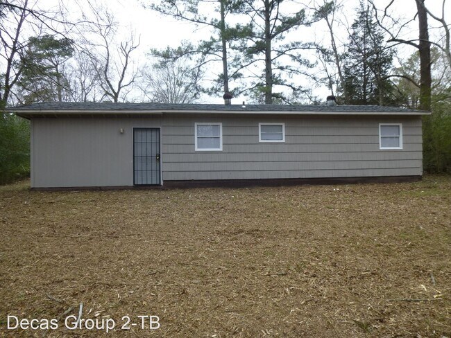 Building Photo - 3 br, 1 bath House - 217 Tucker Ave