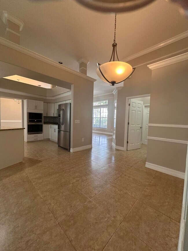 Foto del edificio - 1326 SW Briarwood Dr