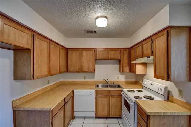 Foto del edificio - 4523 Tall Meadow Ln