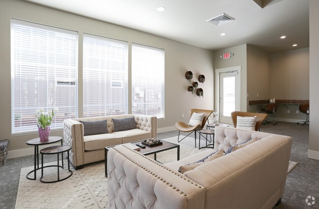 Clubhouse - Cappella